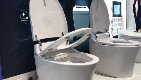 AutoOpen Smart Toilet